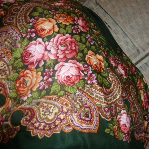 🌺🌿 Colorful Authentic  Russian-Style Wool Blend Fringe Shawl 🌿🌺 - Picture 16 of 16